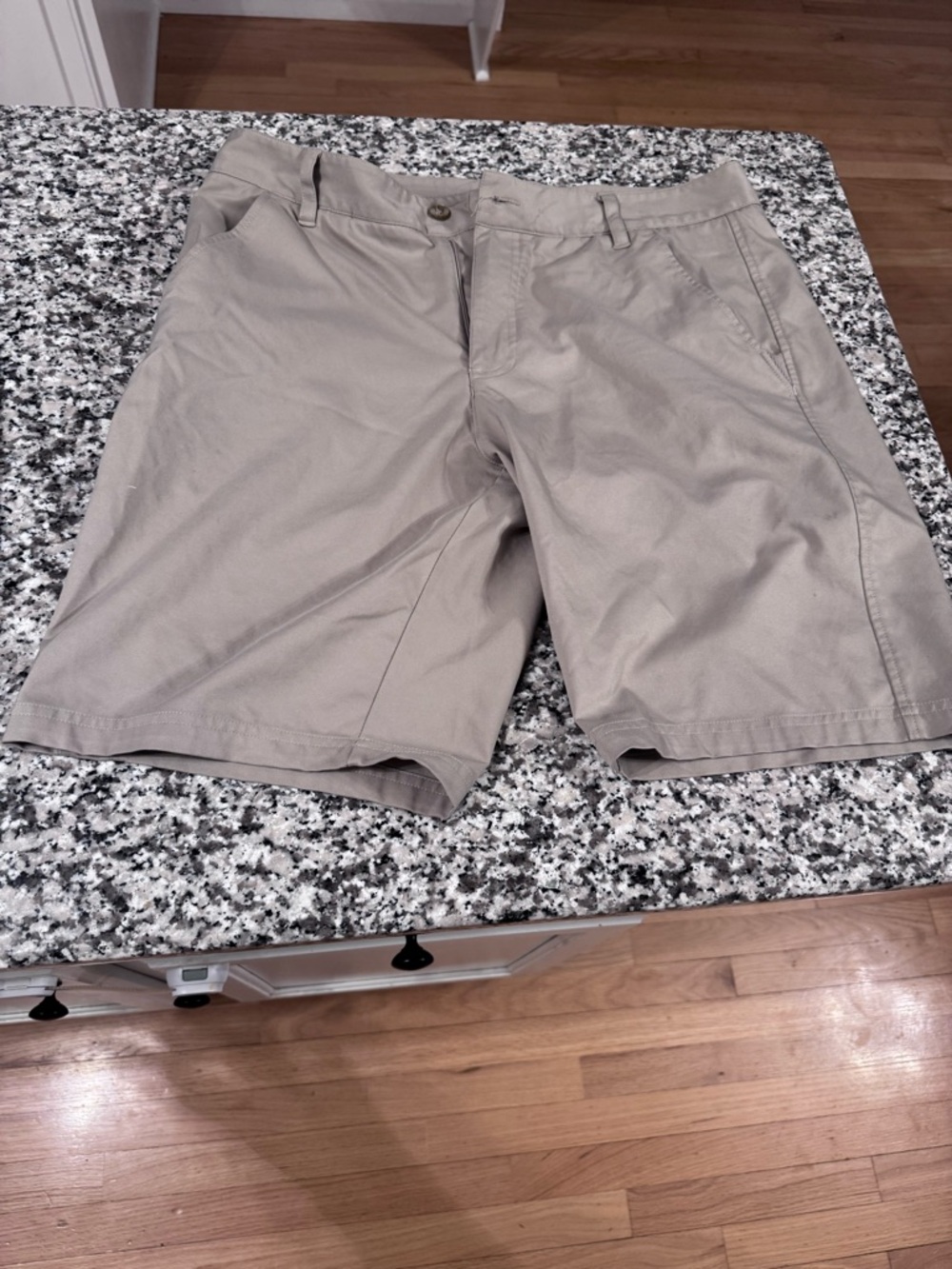 Fila Men's Casual Khaki Shorts - Classic Summer Staple